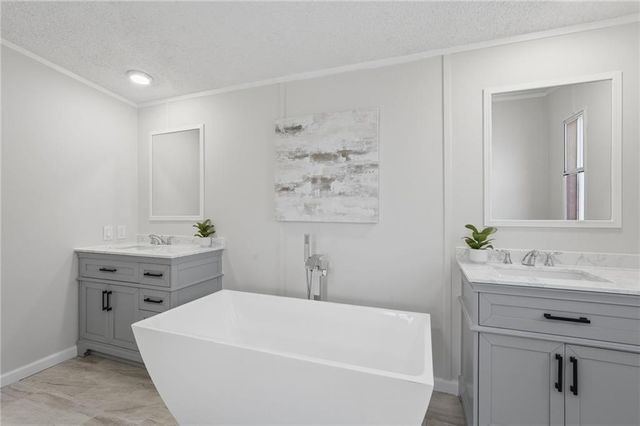 67 Forest Lake Circle Road, Pendergrass, GA 30567
