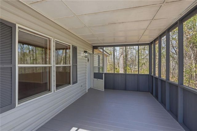 67 Forest Lake Circle Road, Pendergrass, GA 30567