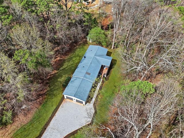 67 Forest Lake Circle Road, Pendergrass, GA 30567