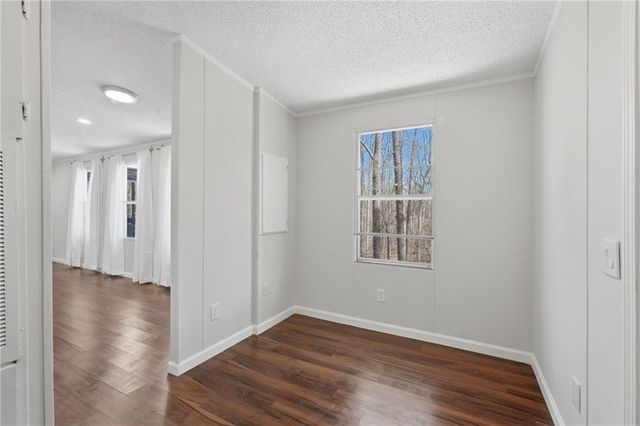 67 Forest Lake Circle Road, Pendergrass, GA 30567