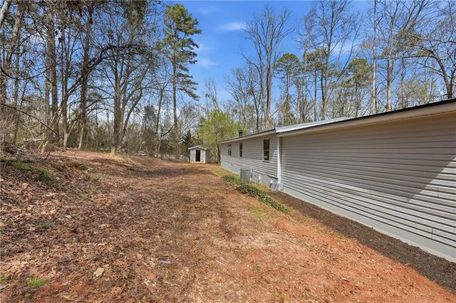 67 Forest Lake Circle Road, Pendergrass, GA 30567