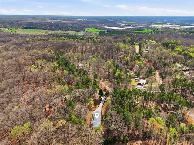 67 Forest Lake Circle Road, Pendergrass, GA 30567