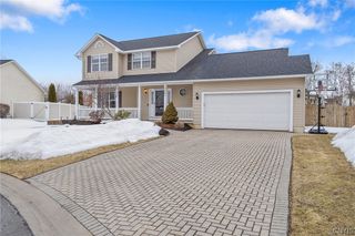 3682 Junco, Clay, NY 13090
