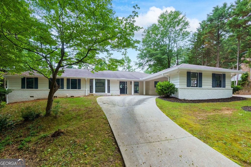 7330 Hunters Branch Drive NE, Atlanta, GA 30328