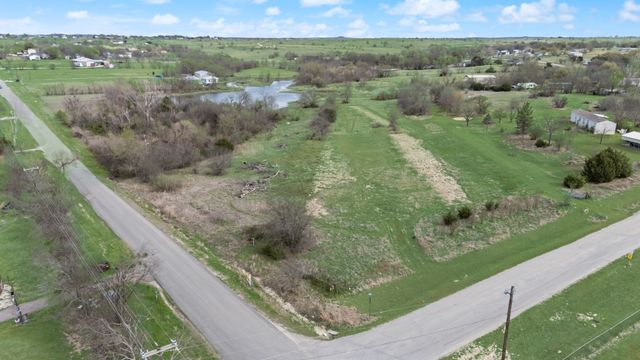 9942 First Street, Joshua, TX 76058