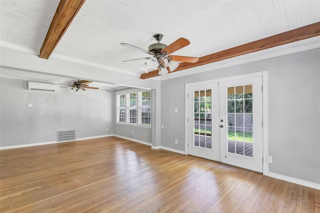 202 E Kay Street, Dayton, TX 77535
