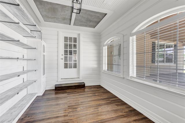202 E Kay Street, Dayton, TX 77535