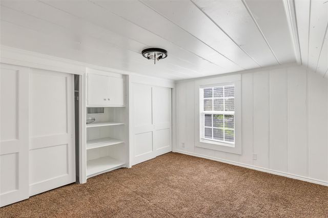 202 E Kay Street, Dayton, TX 77535