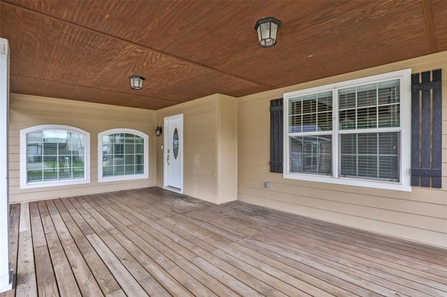 202 E Kay Street, Dayton, TX 77535
