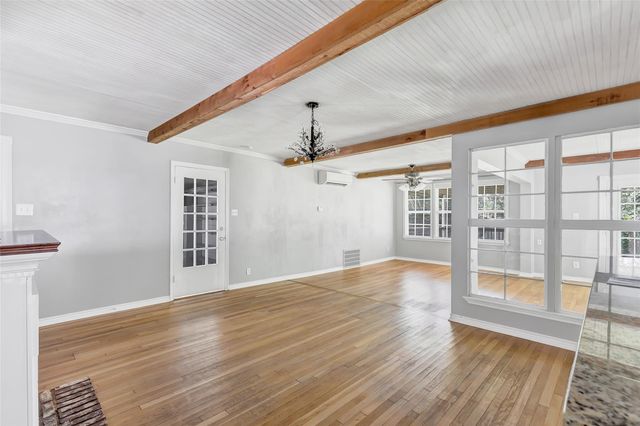 202 E Kay Street, Dayton, TX 77535