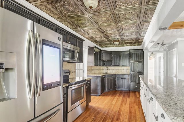 202 E Kay Street, Dayton, TX 77535