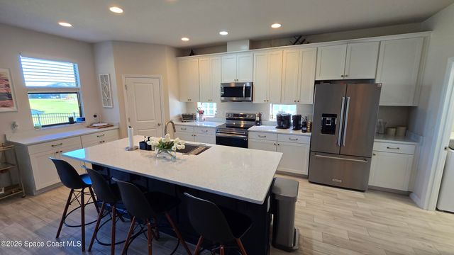 8137 Dobre Way, Melbourne, FL 32940