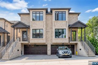 469 9th Street A, Palisades Park, NJ 07650