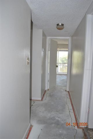 9201 TUDOR DRIVE C215, Tampa, FL 33615