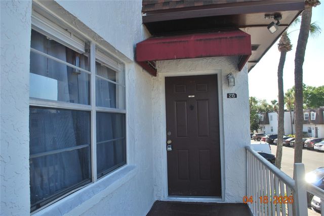 9201 TUDOR DRIVE C215, Tampa, FL 33615