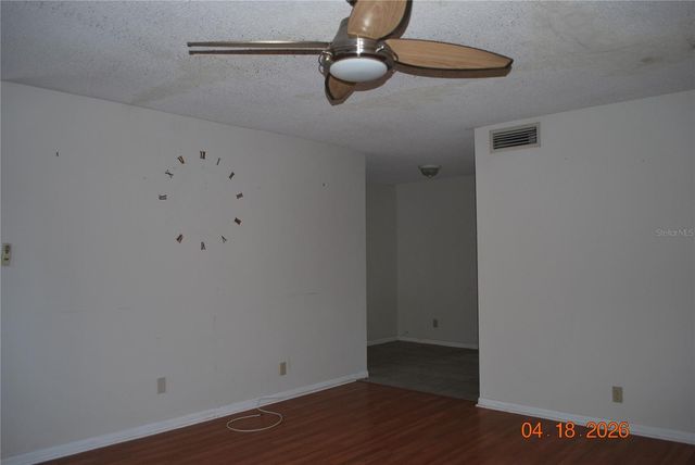 9201 TUDOR DRIVE C215, Tampa, FL 33615