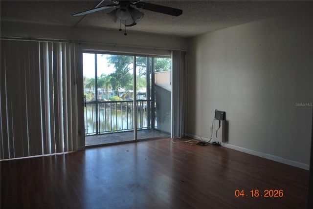 9201 TUDOR DRIVE C215, Tampa, FL 33615