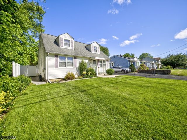 924 Haran Ave, Manville Boro, NJ 08835