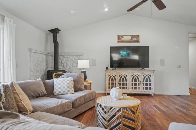 26041 Golf Links Dr, Pioneer, CA 95666