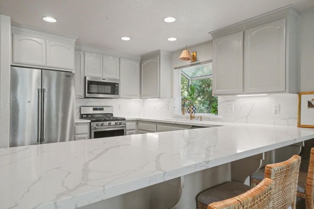 26041 Golf Links Dr, Pioneer, CA 95666