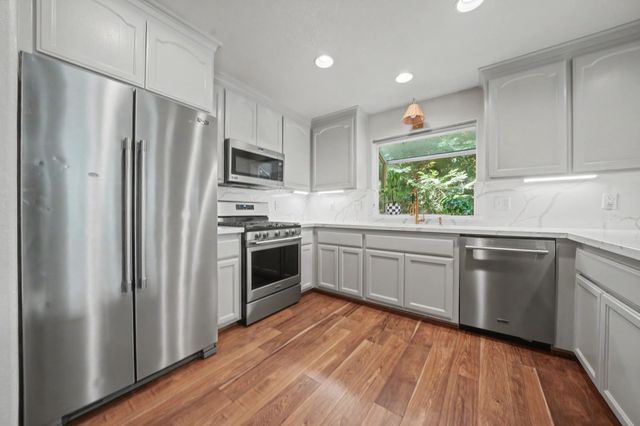 26041 Golf Links Dr, Pioneer, CA 95666