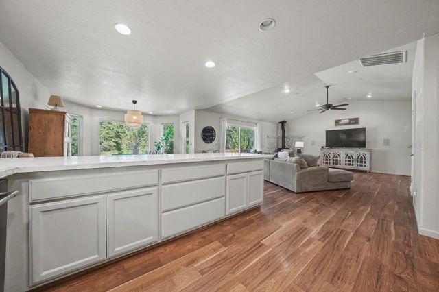 26041 Golf Links Dr, Pioneer, CA 95666