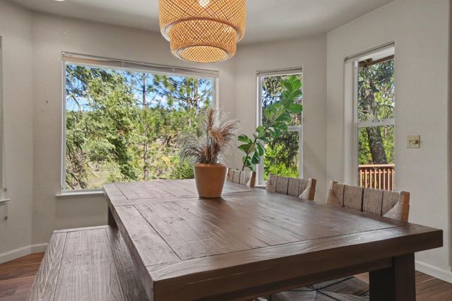 26041 Golf Links Dr, Pioneer, CA 95666