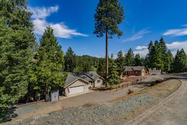 26041 Golf Links Dr, Pioneer, CA 95666