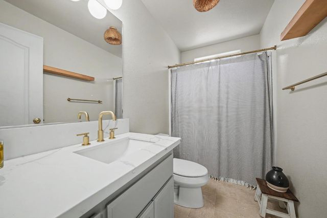 26041 Golf Links Dr, Pioneer, CA 95666