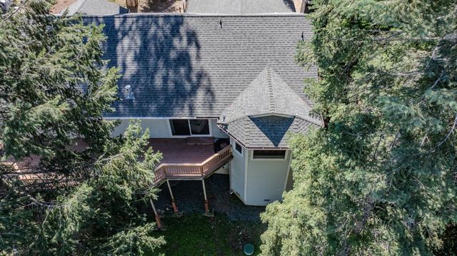 26041 Golf Links Dr, Pioneer, CA 95666