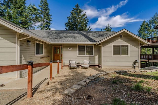 26041 Golf Links Dr, Pioneer, CA 95666