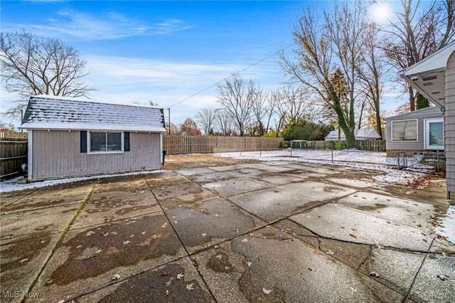 8241 Lewis Road, Berea, OH 44017