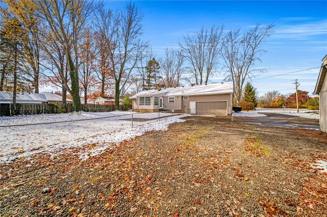 8241 Lewis Road, Berea, OH 44017