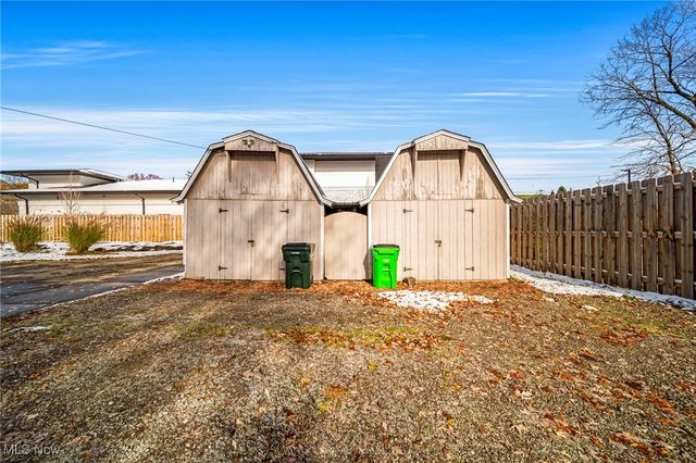 8241 Lewis Road, Berea, OH 44017