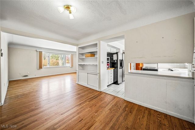 8241 Lewis Road, Berea, OH 44017