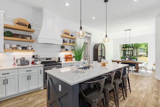 960 Road 6609, Dayton, TX 77535