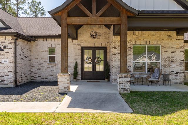 960 Road 6609, Dayton, TX 77535