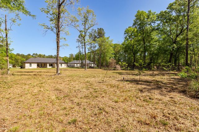 960 Road 6609, Dayton, TX 77535