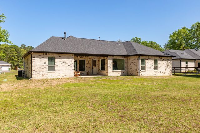 960 Road 6609, Dayton, TX 77535