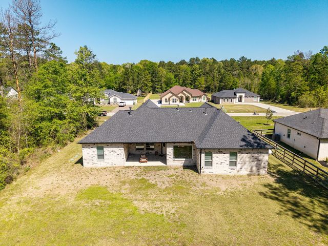 960 Road 6609, Dayton, TX 77535