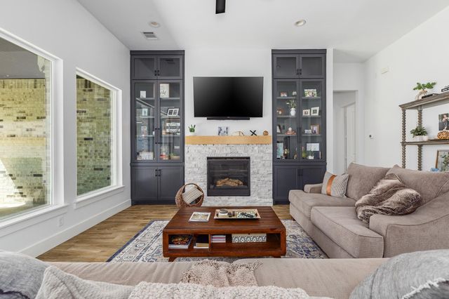 960 Road 6609, Dayton, TX 77535