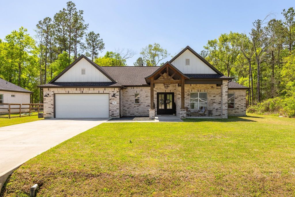 960 Road 6609, Dayton, TX 77535