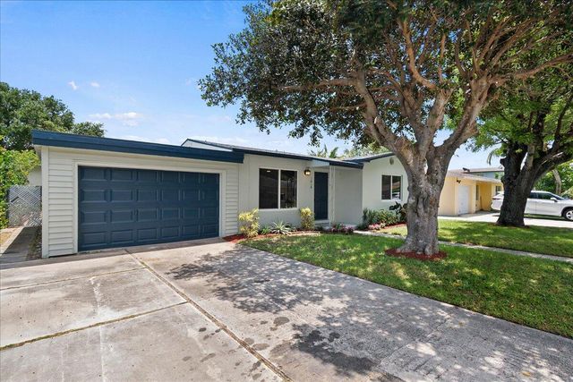 1414 S N Street, Lake Worth Beach, FL 33460