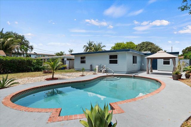 1414 S N Street, Lake Worth Beach, FL 33460