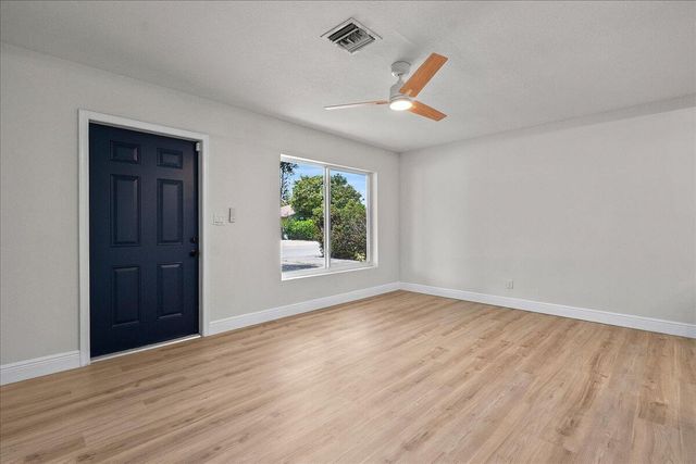 1414 S N Street, Lake Worth Beach, FL 33460
