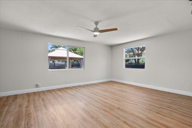1414 S N Street, Lake Worth Beach, FL 33460