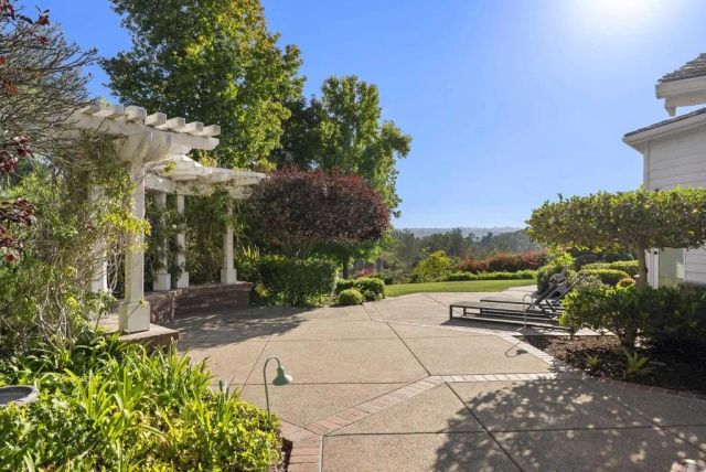 5427 La Crescenta, Rancho Santa Fe, CA 92067