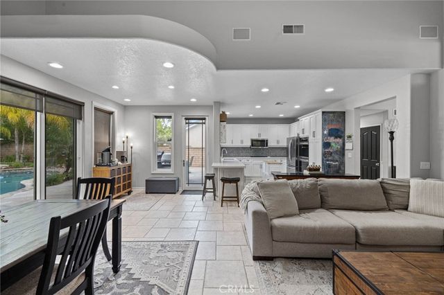 23717 Shadylane, Valencia, CA 91354