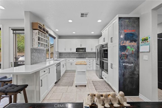 23717 Shadylane, Valencia, CA 91354