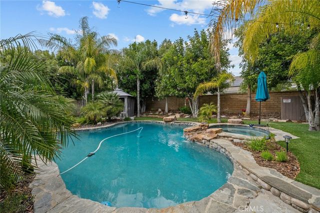 23717 Shadylane, Valencia, CA 91354